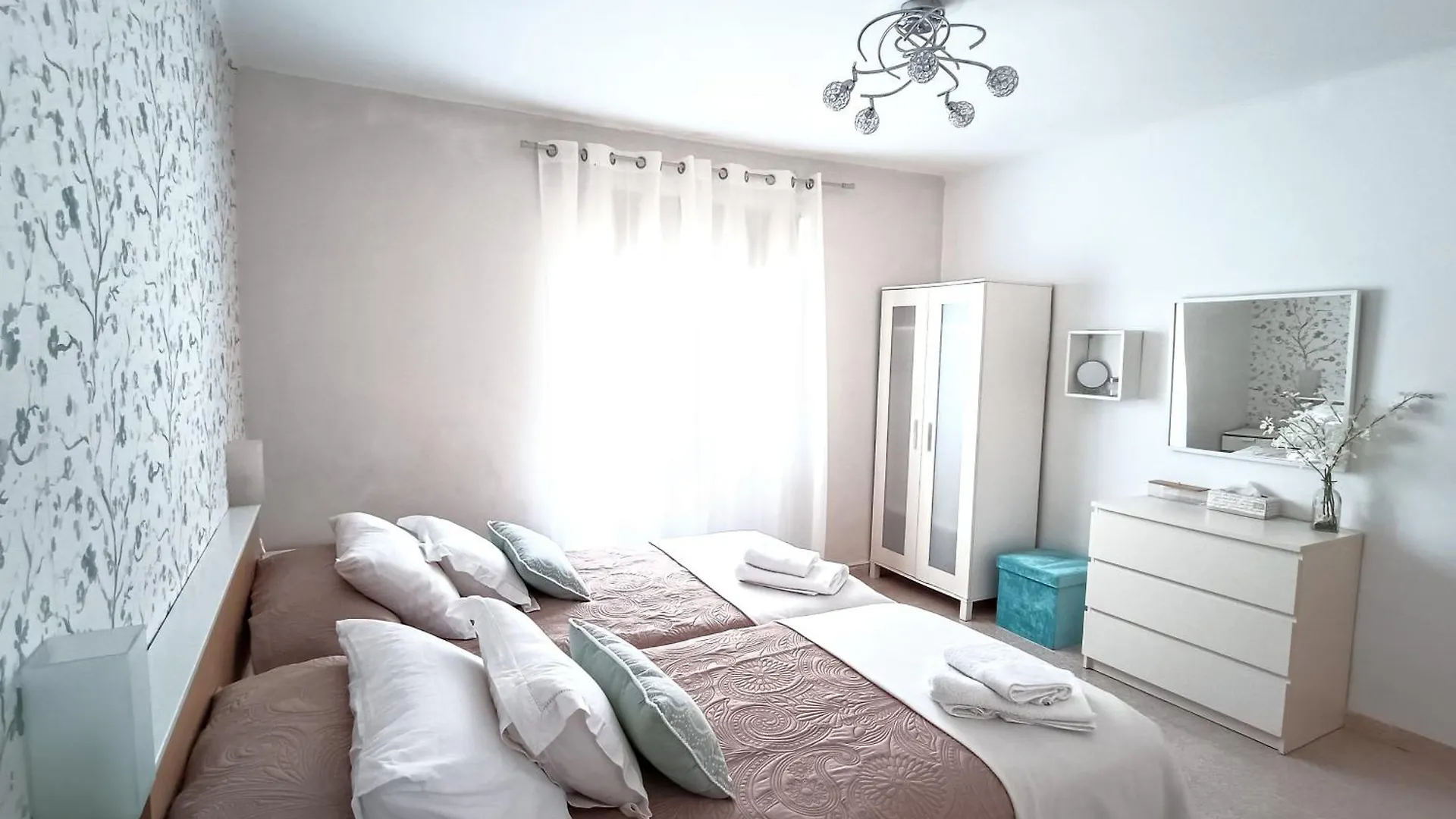 Center Santa Cruz, Alojamiento Centrico Con Gran Terraza, Cocina , Salon Y Banos, Todo Privado アパート サンタクルスデテネリフェ